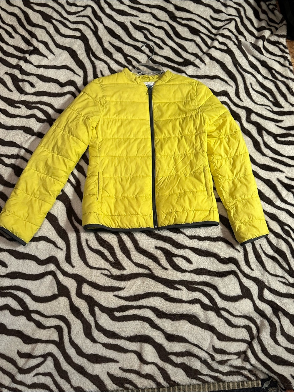Old Navy Bright Yellow Quilted Lightweight Puffer Jacket
